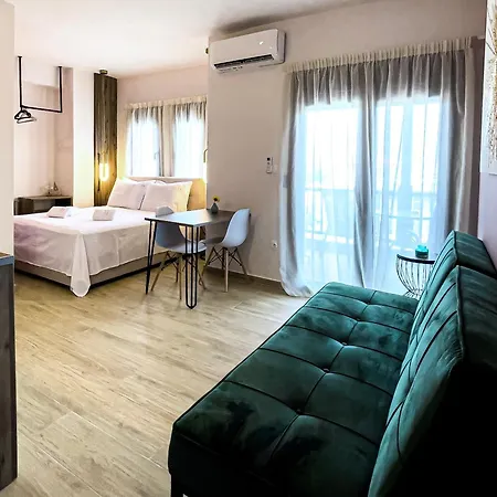 Aparthotel Athonite Seasons Luxury *