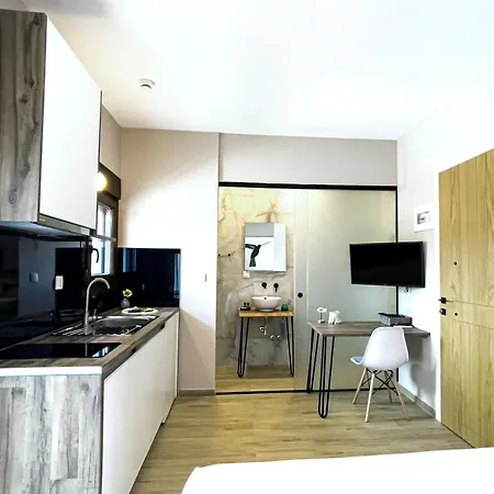 Aparthotel Athonite Seasons Luxury