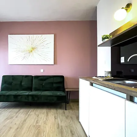 Hotel apartamentowy Athonite Seasons Luxury