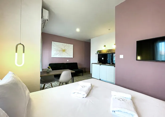 Athonite Seasons Luxury Hotel apartamentowy Ierissós